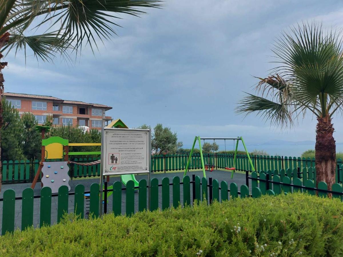 Sarafovo D&V Apartments Burgas Exteriör bild