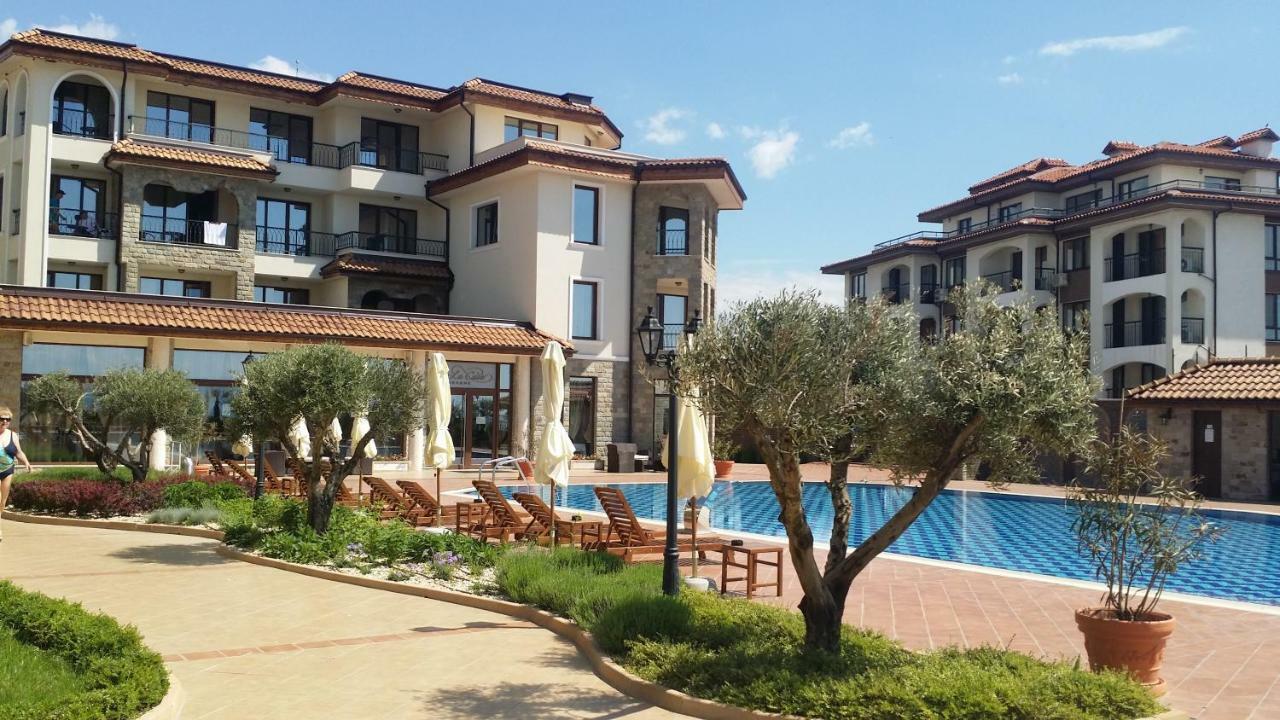 Sarafovo D&V Apartments Burgas Exteriör bild